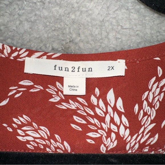 fun2fun Top Womens 2X Brown Floral Smock Shoulder Long Sleeve Blouse - Picture 2 of 10